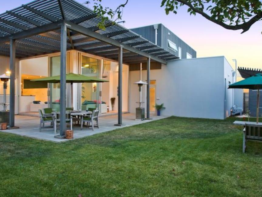 Waiheke Waterfront Lodge Oneroa Екстериор снимка