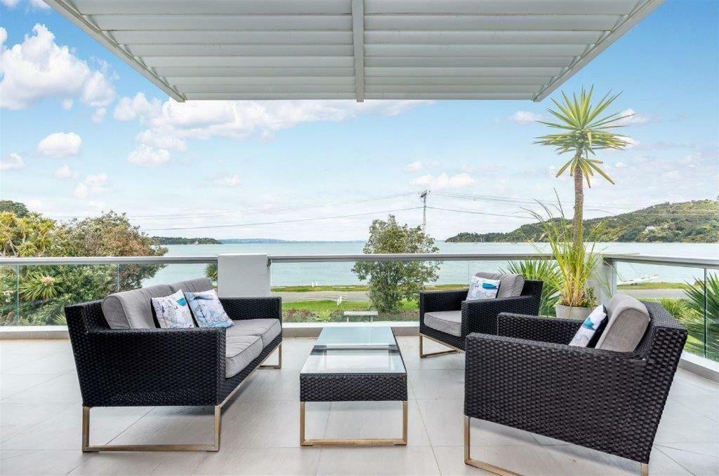 Waiheke Waterfront Lodge Oneroa Екстериор снимка