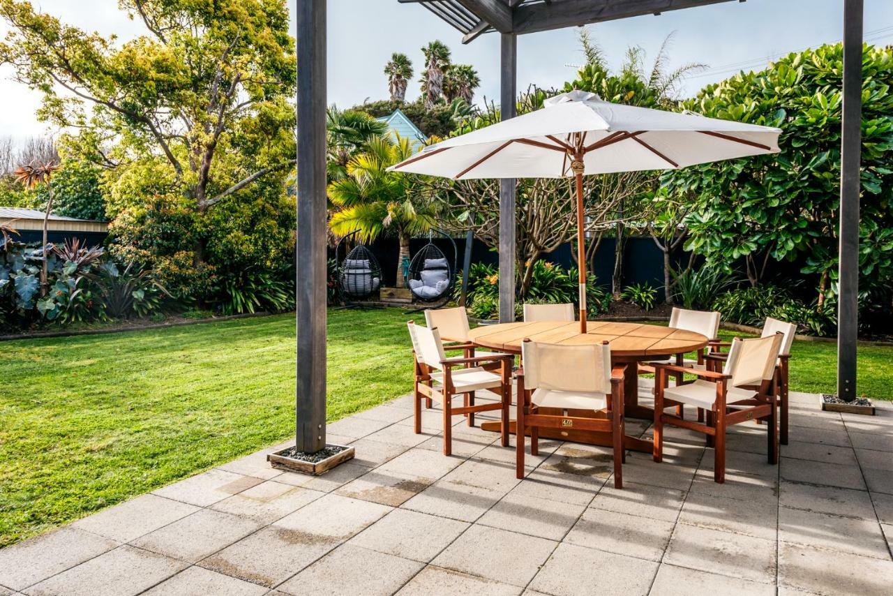 Waiheke Waterfront Lodge Oneroa Екстериор снимка